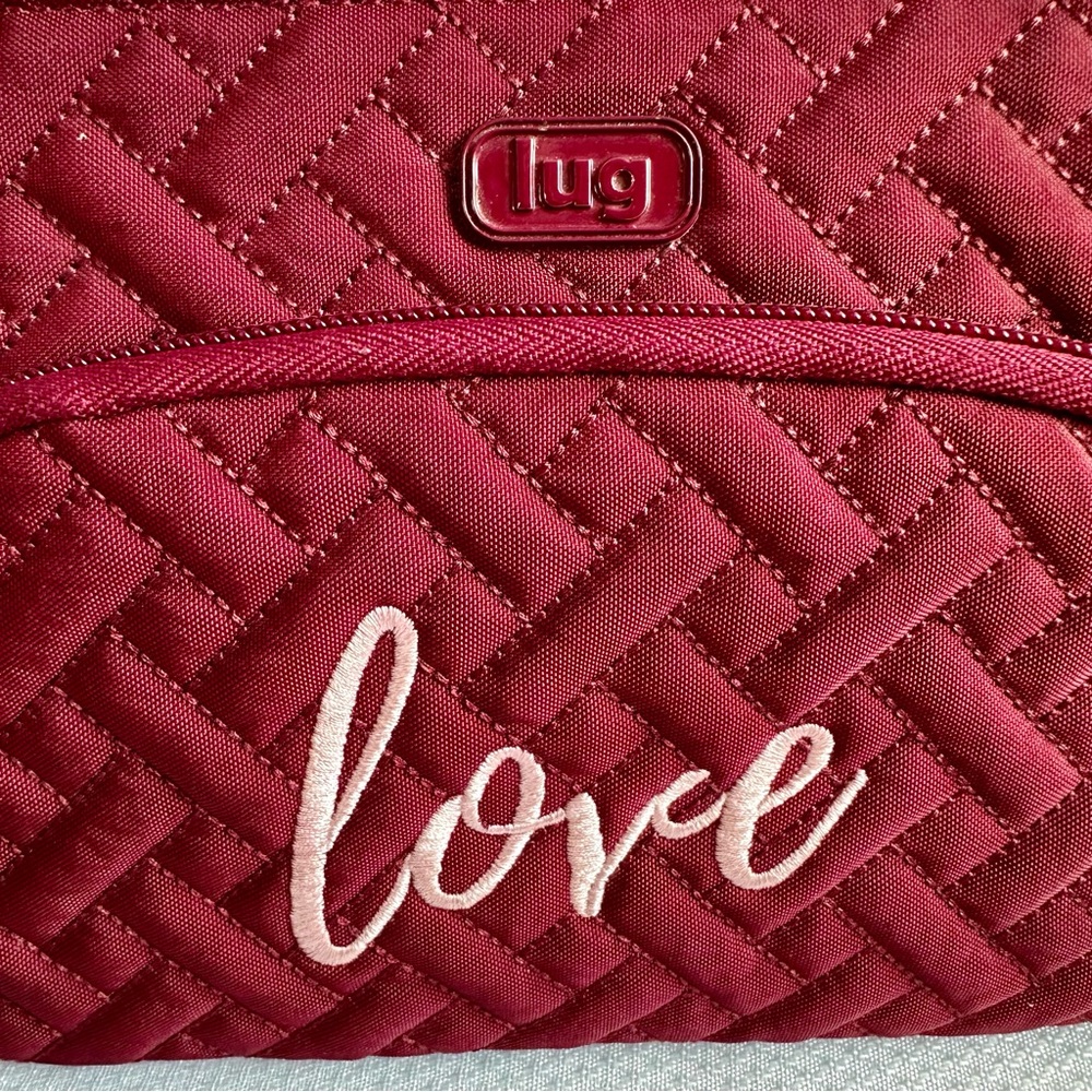 Lug Flyer Burgundy Quilted LOVE Wristlet - Picture 3 of 7